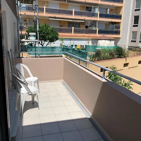 Charmant F1 Centre Avec Piscine Apartment